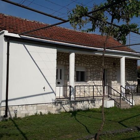 ČapljinaKamena Kuca Family Rodin公寓 外观 照片